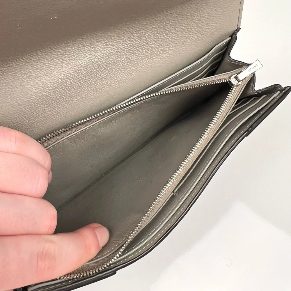 CÉLINE Calfskin Large Multifunction Flap Wallet